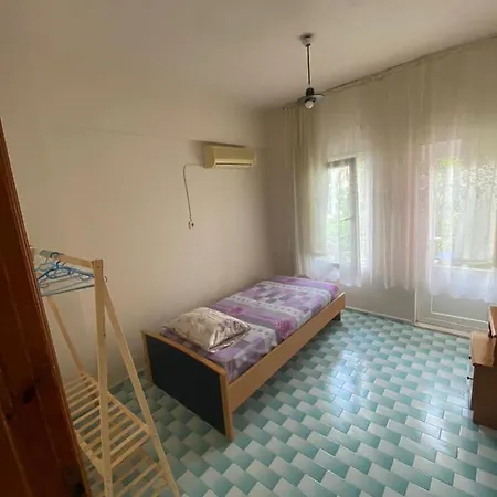 Hostel Adonis Bistro Cafe Bar Fethiye